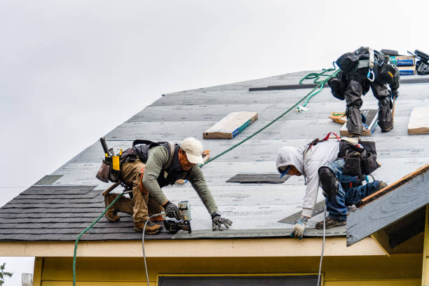 Professional Roofing technician working in Glenford, OH